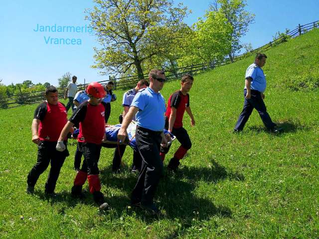jandarmeria-vn-barbat-disparut-salvamont-vrancea2