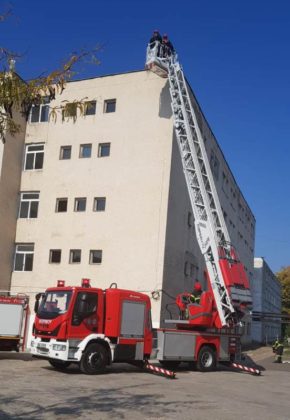 exercitiu-isu-lic1-lps-4